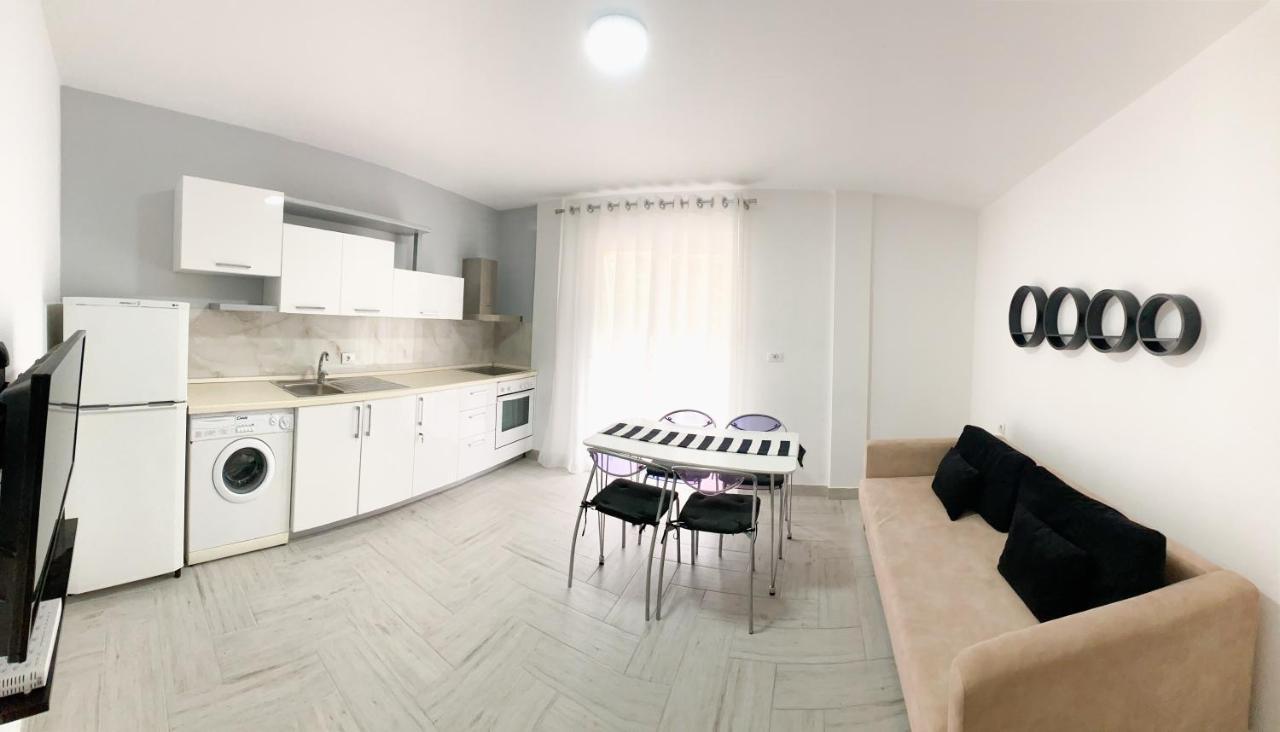 Promo Price September - Home By The Sea 1 Min From The Beach Golem  Bagian luar foto
