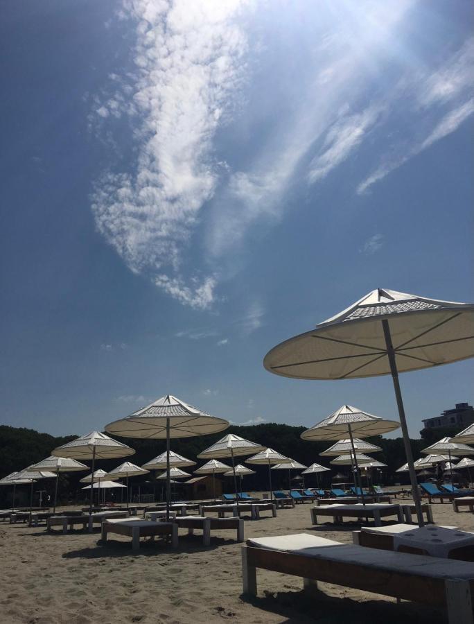 Promo Price September - Home By The Sea 1 Min From The Beach Golem  Bagian luar foto