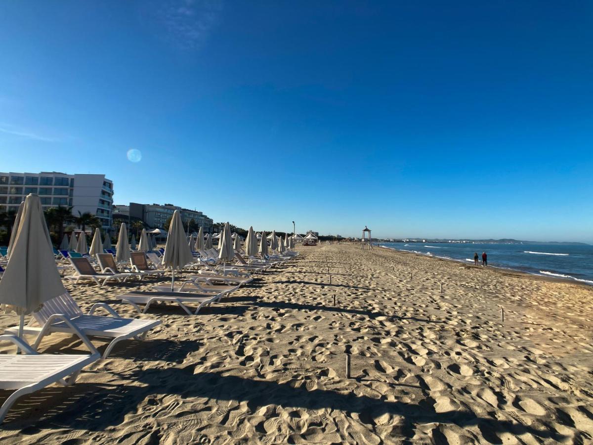 Promo Price September - Home By The Sea 1 Min From The Beach Golem  Bagian luar foto