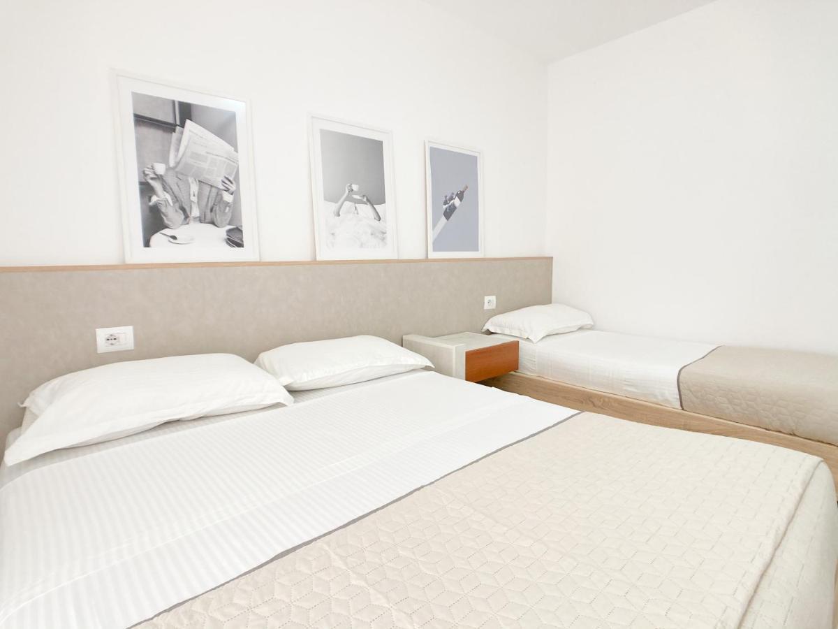 Promo Price September - Home By The Sea 1 Min From The Beach Golem  Bagian luar foto