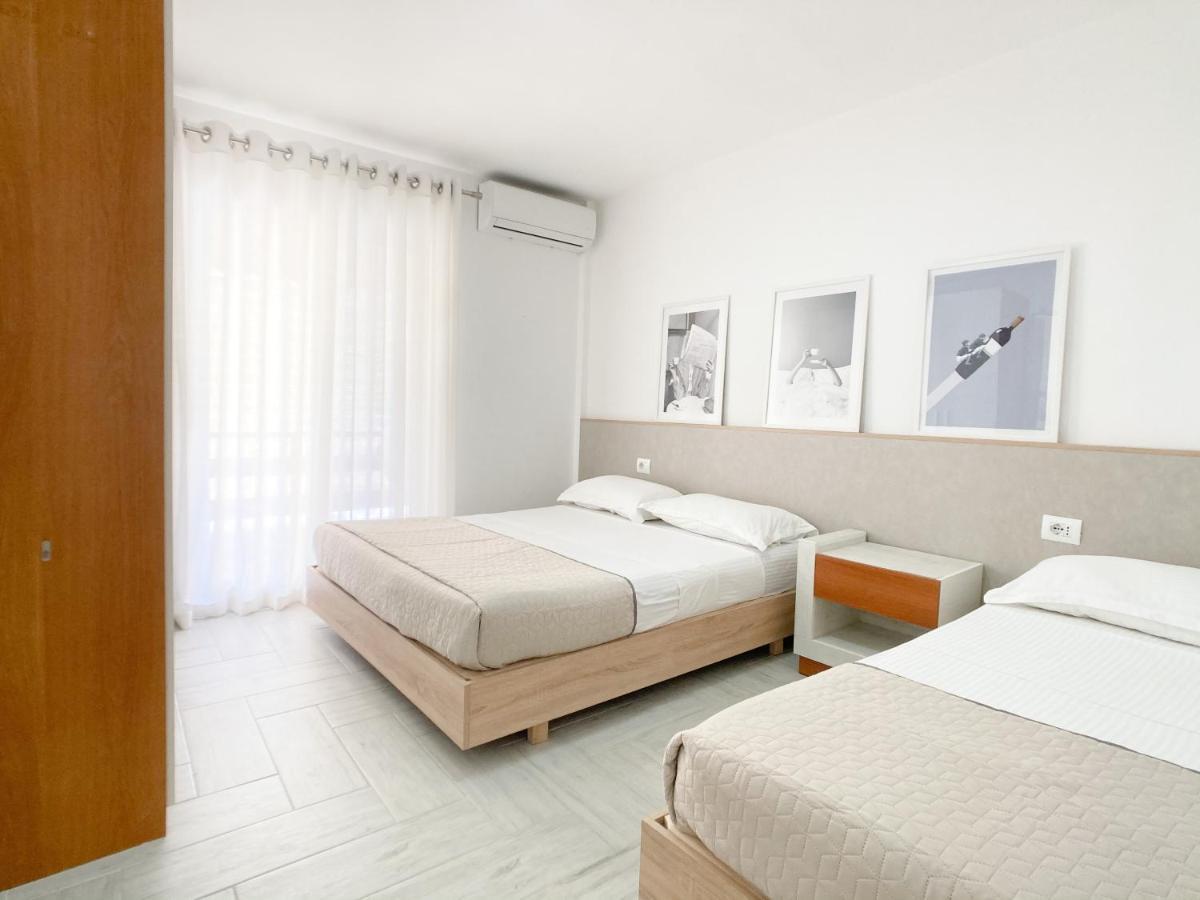Promo Price September - Home By The Sea 1 Min From The Beach Golem  Bagian luar foto